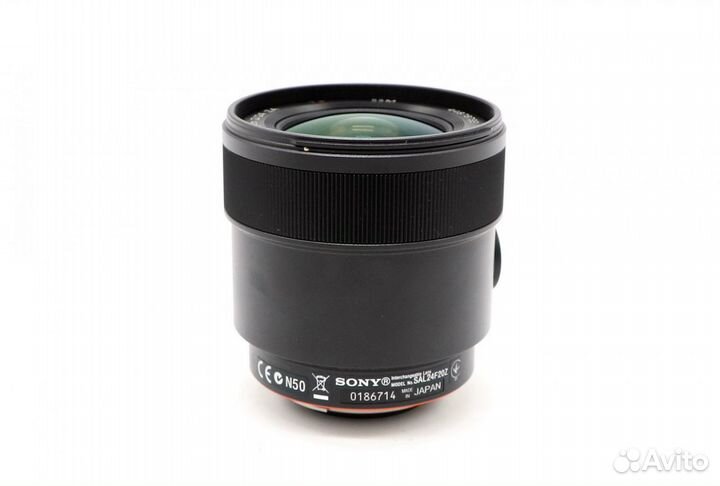 Sony Carl Zeiss Distagon T* 24mm f/2.0 ZA SSM (SAL