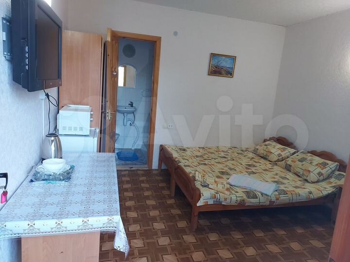 Комната 20 м² в 2-к., 1/2 эт.