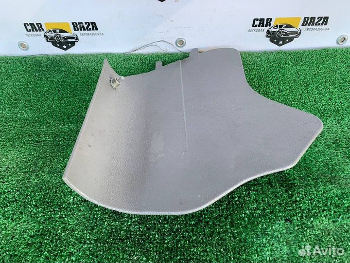 Обшивка центральной консоли боковая