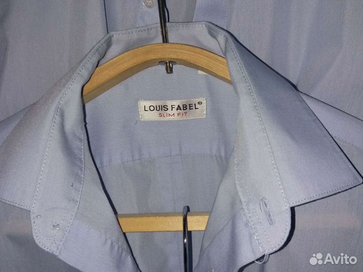 Рубашки голубые