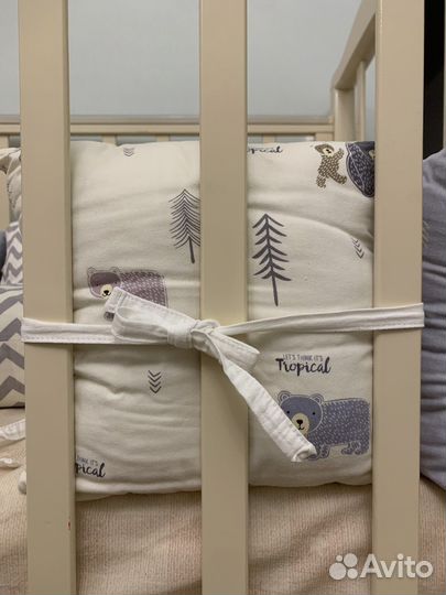 Бортики в детскую кроватку 12 подушек