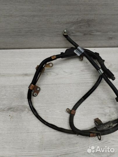 Силовой кабель генератора Mercedes C-Class W204