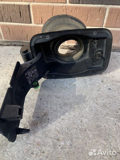 Защитный кожух бака бмв е90