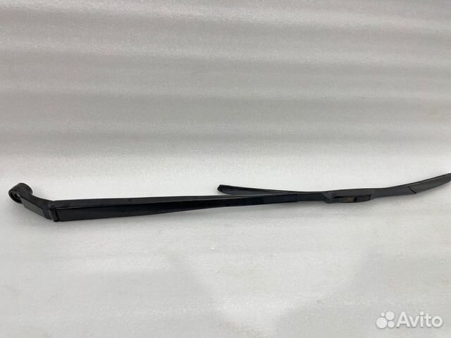 Поводок стеклоочистителя передний правый Toyota