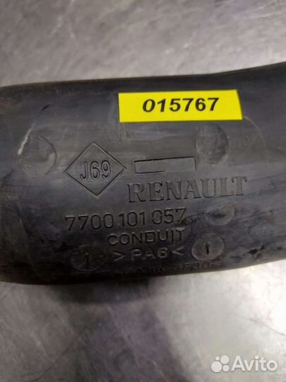 Патрубок интеркулера Renault Safrane 2 7700101057