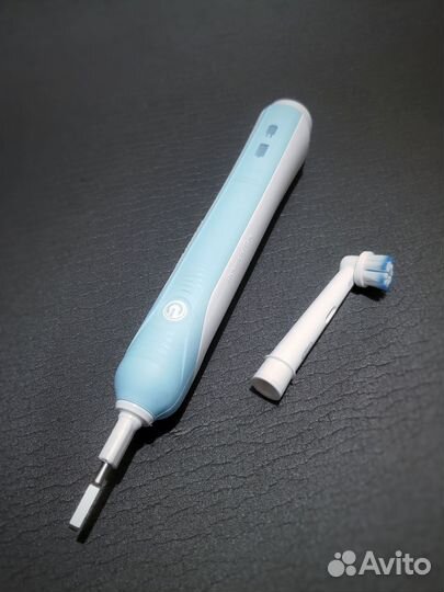 Электрическая зубная щетка Oral-B Pro 500 (Новая)