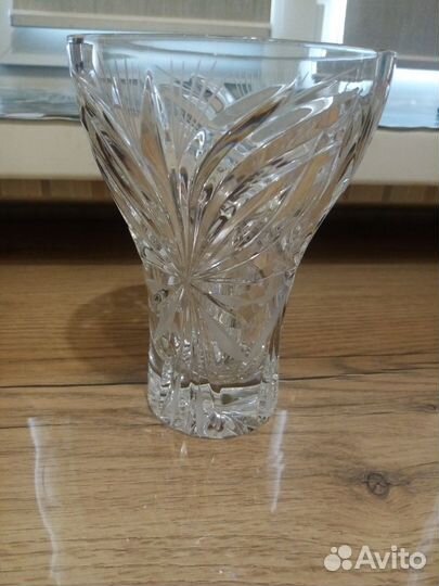 Хрустальная ваза