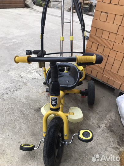 Детский велосипед бу трехколесный с ручкой