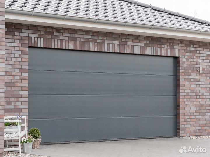 Секционные подъемные ворота 25002100 мм