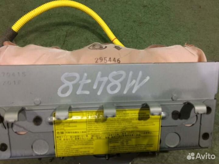 Подушка безопасности пассажира Subaru Outback BR9