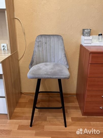 Барный стул