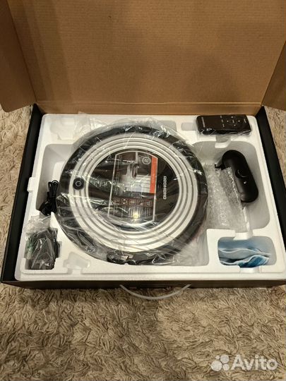 Робот пылесос redmond