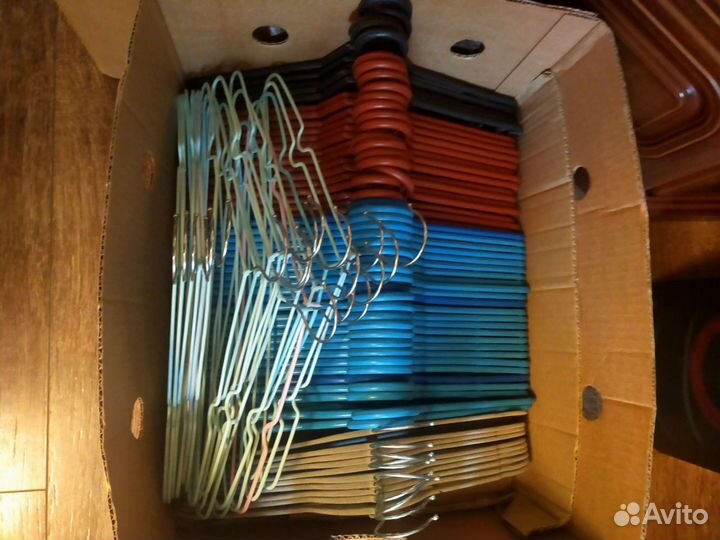 Вешалки плечики