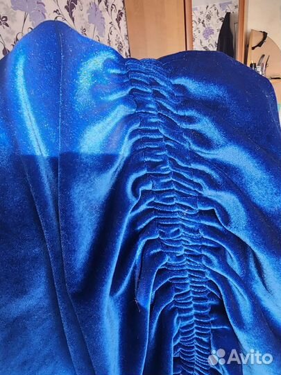Надето 1 раз на 46-48 размер. Бархат