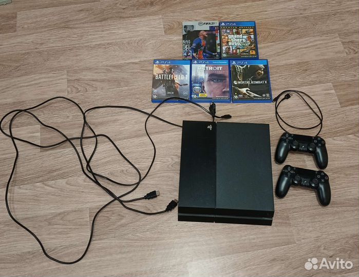 Sony playstation 4 500gb, 2 джойстика и 5 игр