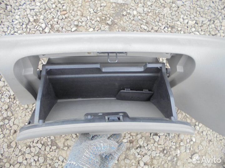 Бардачок Nissan R'nessa N30 SR20DE 2000/2