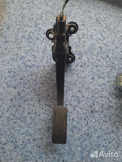 Педали mitsubishi lancer 10