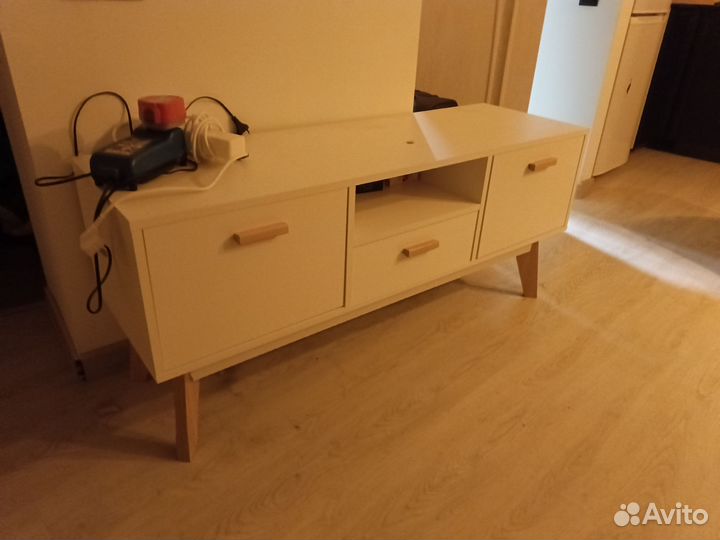 Тумба под тв
