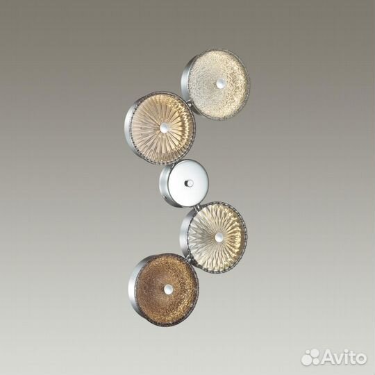 Бра настенный металлический со стеклом