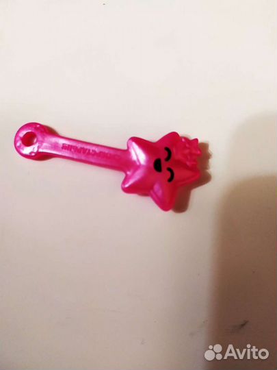 Фигурки-липучки из Пятёрочки Brawl Stars и Нашивки