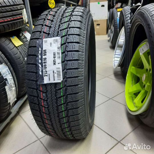 Nitto SN3 Winter 215/60 R16 95H
