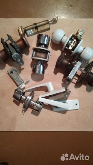 Дверные ручки и др