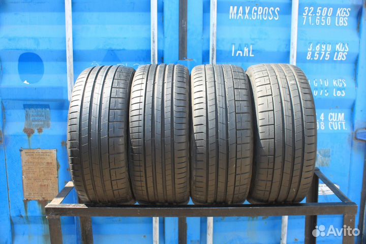 Pirelli P Zero PZ4 235/35 R19 91Y