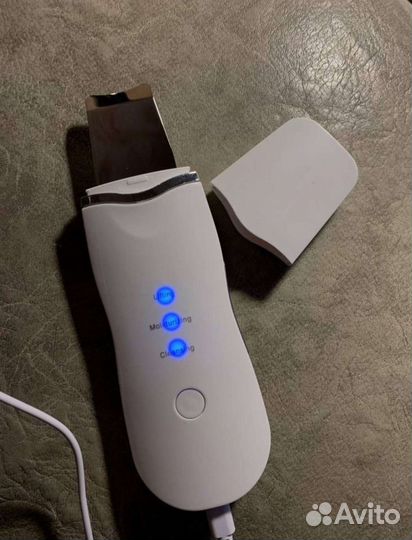 Ультразвуковой аппарат для чистки кожи