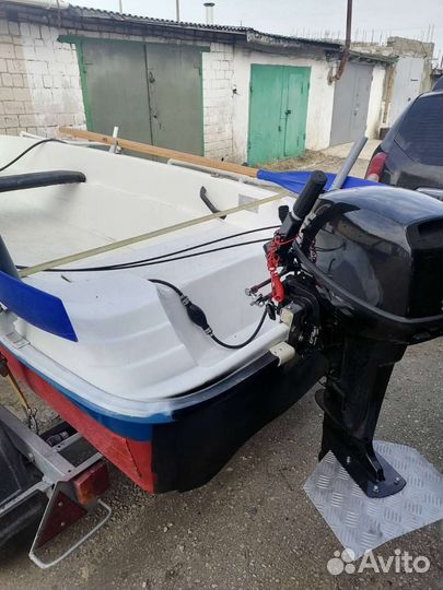 Лодка с мотором