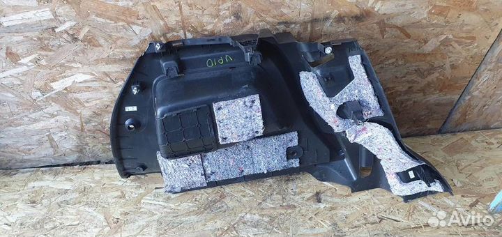 Обшивка багажника правая Opel Mokka 2012-2019