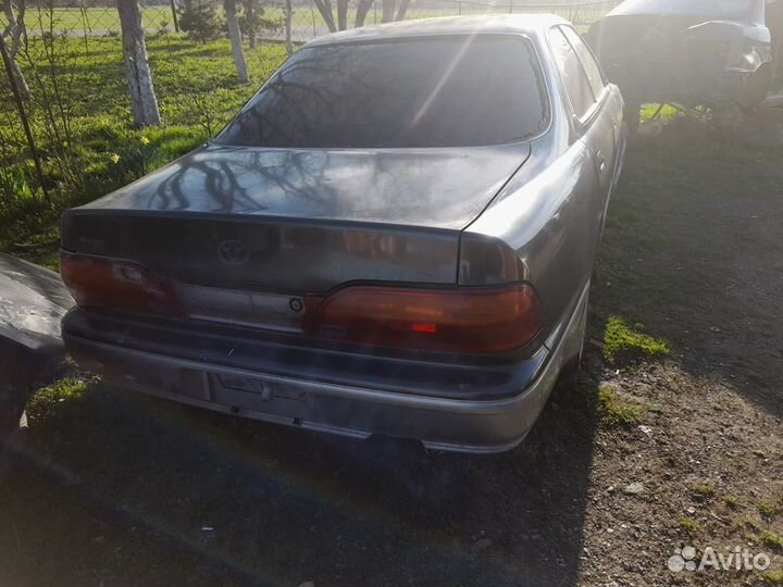 Автомобиль Toyota vista на запчасти