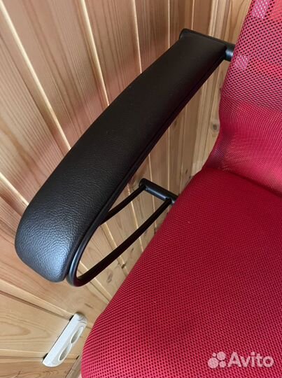 Компьютерное кресло