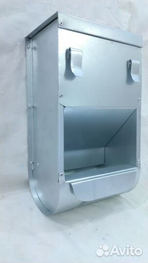 Бункерные кормушки для кроликов и кур