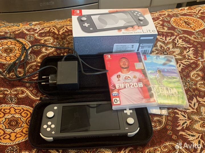 Портативная игровая консоль Nintendo Swich Lite