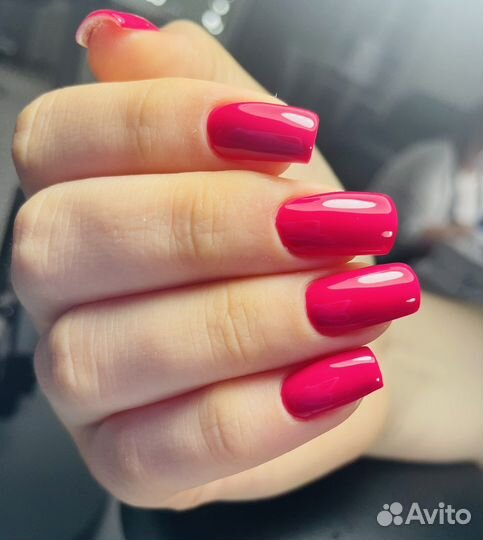 Начинающий мастер маникюра