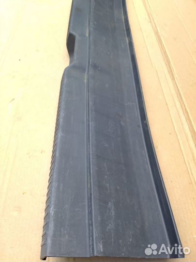 Накладка порога багажника Toyota Wish ZNE10