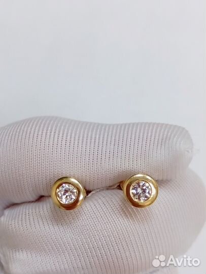 Серьги с синтетическим камнем Золото