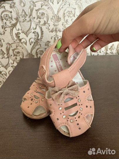 Обувь для девочки