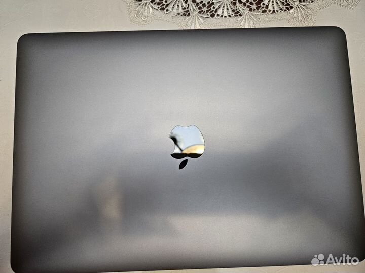 Macbook Pro 13 2020 i5 16gb 1TB