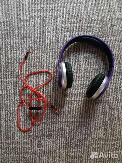 Проводные наушники