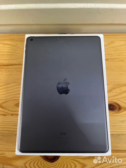 Планшет Apple iPad 2020 Wi-Fi 32 гб
