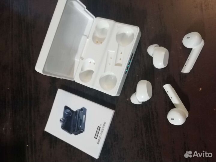 Беспроводные наушники новые