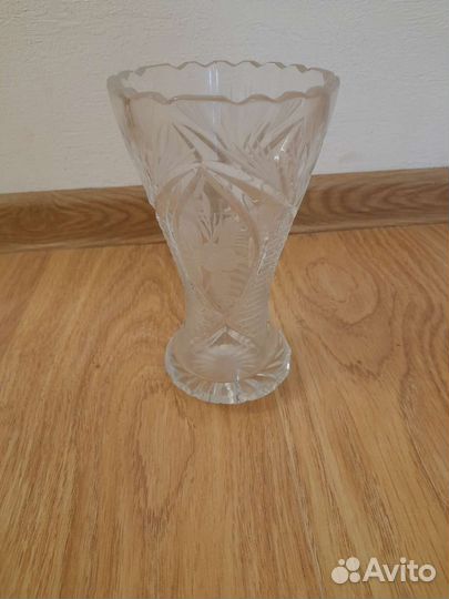 Ваза для цветов хрустальная