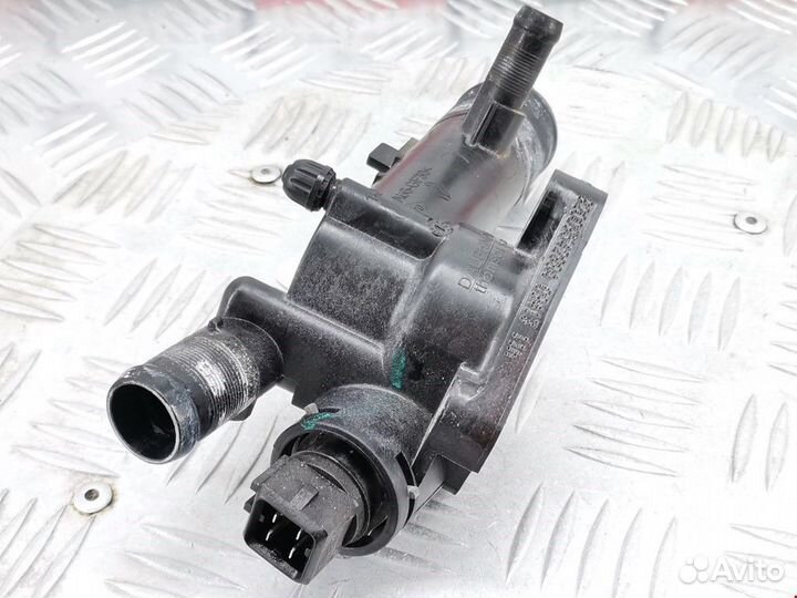 Корпус термостата Dacia Duster 2013 8200954288