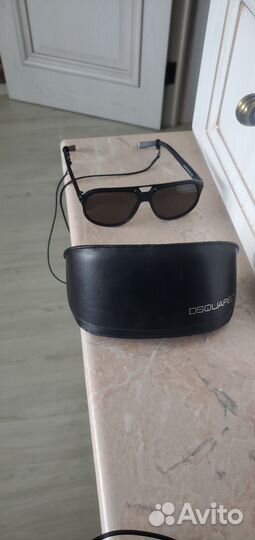 Солнцезащитные очки dsyuared2