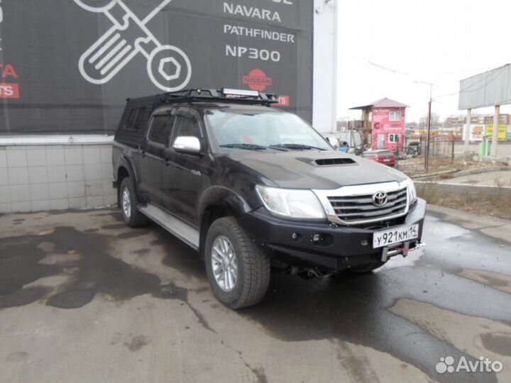 Передний силовой бампер Тойота Хайлюкс Виго 2006