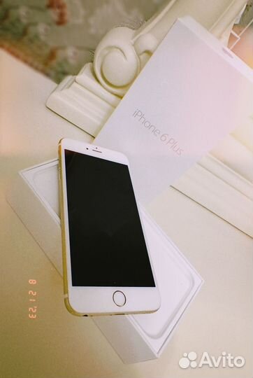 Смартфон Apple iPhone 6S 16 гб золотой