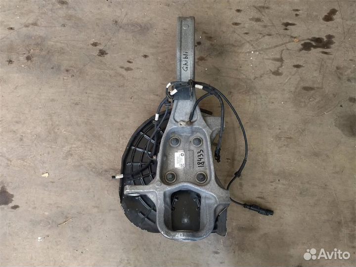 Кулак поворотный левый Maserati Ghibli M157