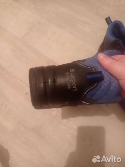 Ботинки мужские 43 размер новые оригинал на весну