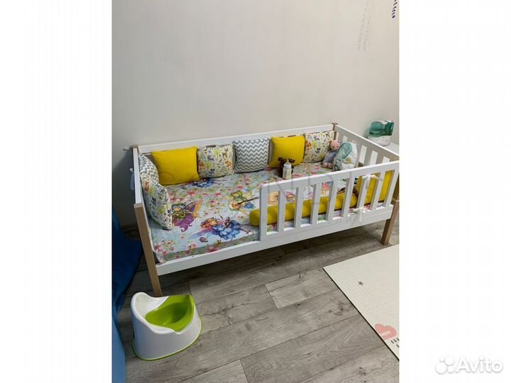 Детская кровать Наоми с бортом из бука